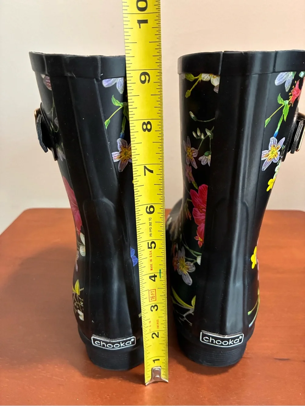 Chooka Kalista Classic Mid Calf Rubber Rain Boots Black Floral Women’s Size 8